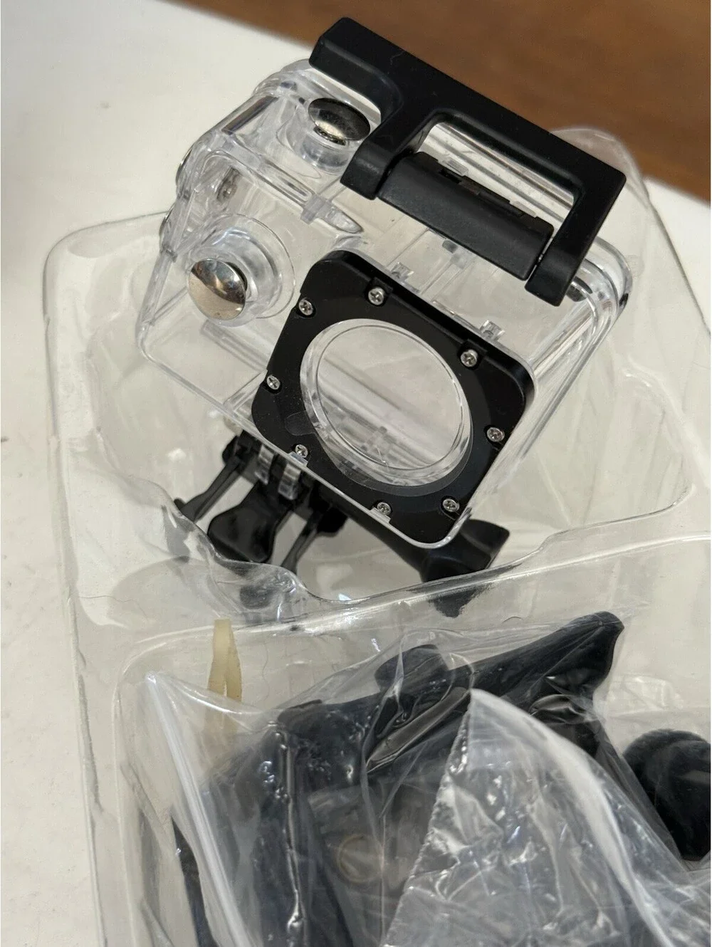 Wewdigi EV5000 Action Camera, 12MP 1080P 2 Inch LCD Screen -Weatherproof Case
